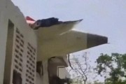 德阳印度一波音787客机坠毁机上242人、地面5名学生遇难！我驻印度使馆：机上无中国籍乘客